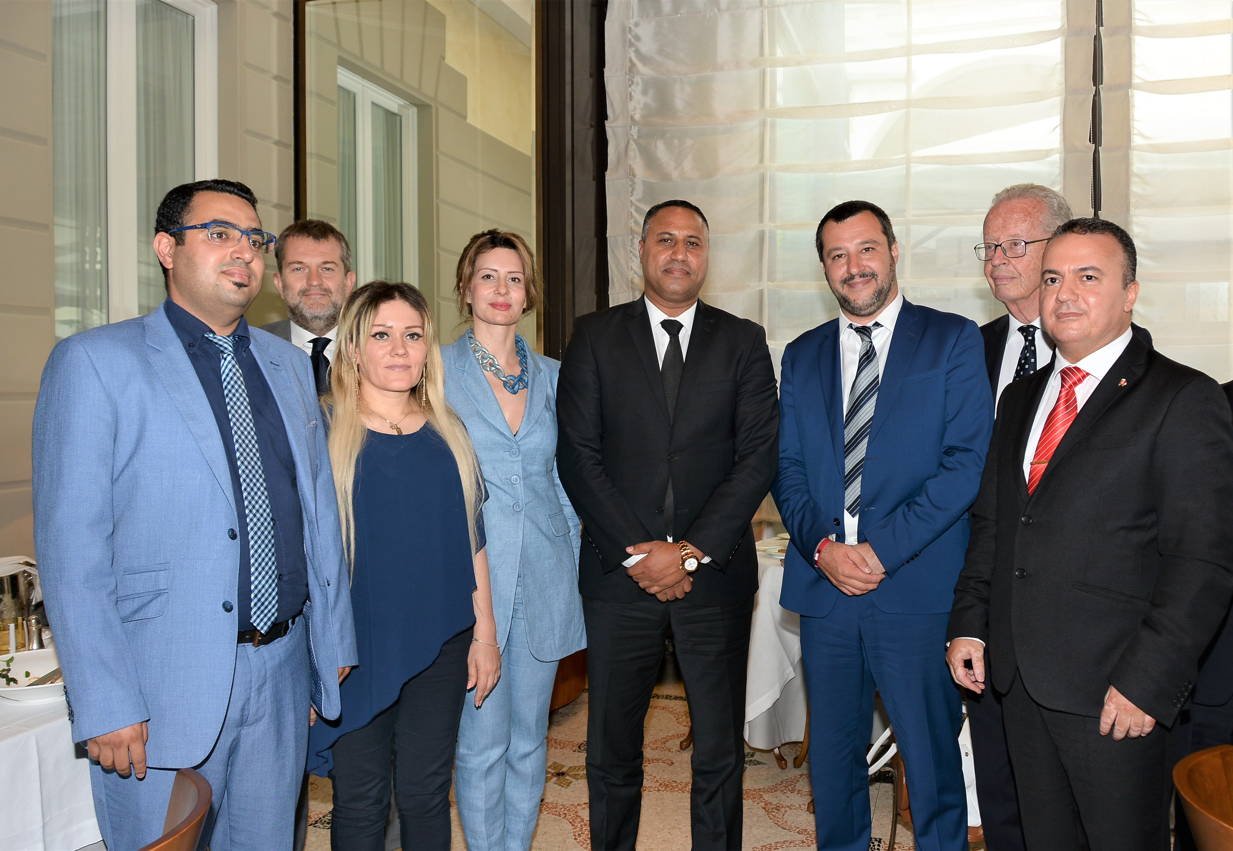 Dans une rencontre inopinée avec des députés tunisiens à Milan