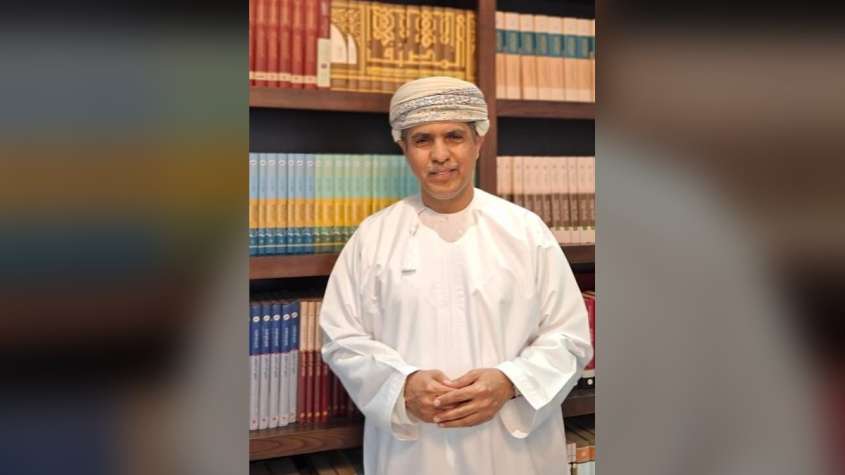 سفير سلطنة عُمان لدى تونس الدكتور هلال بن عبدالله السناني