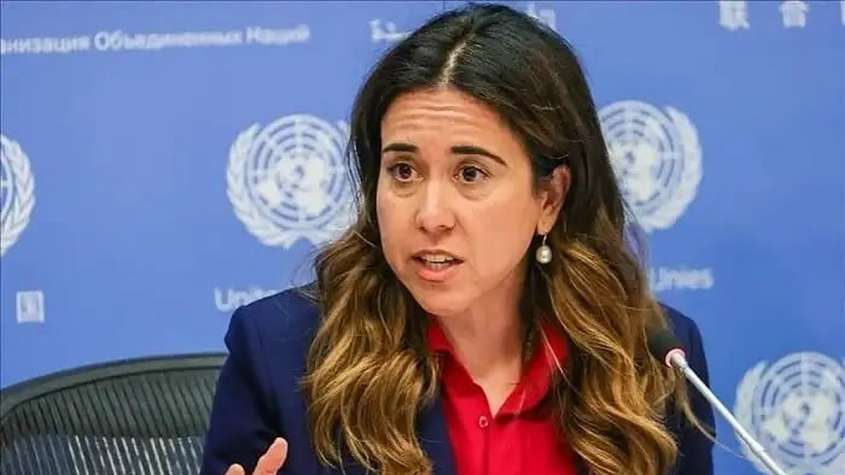 لانا نسيبة، وزيرة الدولة الإماراتية، تتحدث في مؤتمر صحفي بمقر الأمم المتحدة